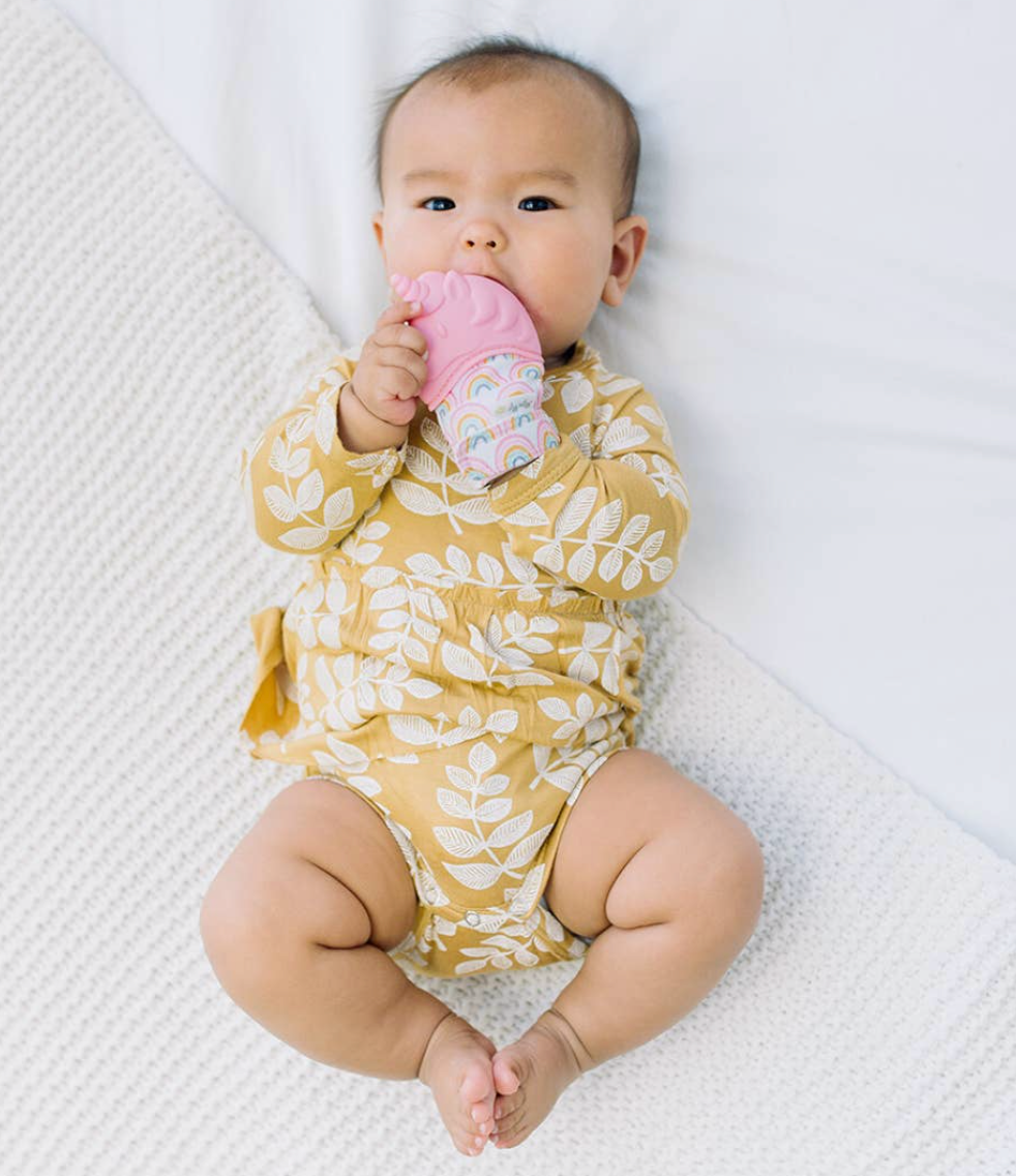 Itzy Mitt™ Teething Mitts - Llama baby gift